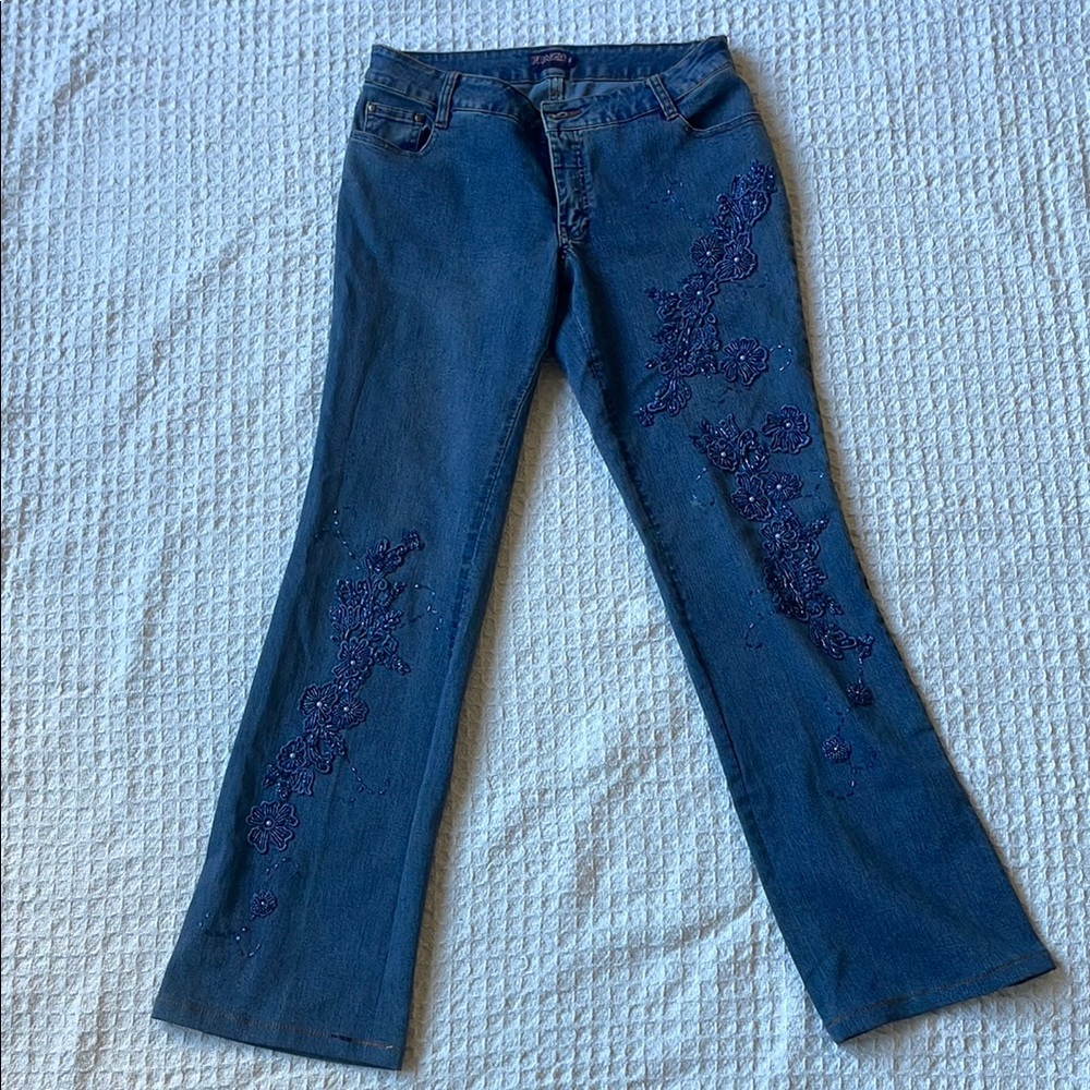 Women's Vintage 90s Flare floral Embroidered Jeans